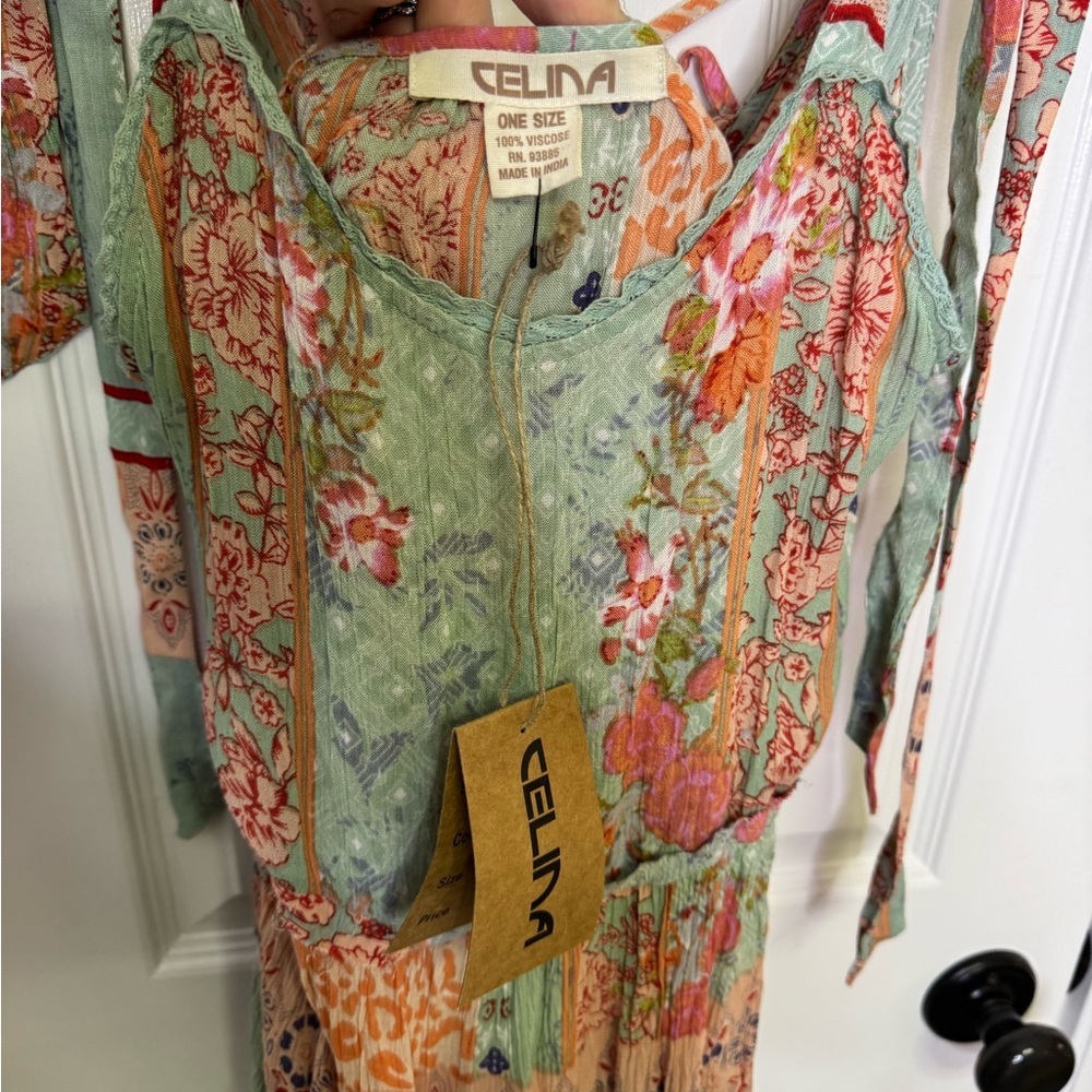 Celina one size Floral Maxi Dress NWT - Picture 10 of 10